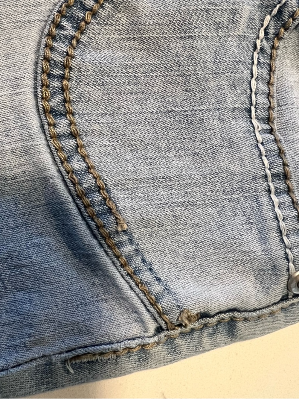 Vintage Y2K Angels Light Wash Button Fly Distressed Flared Jeans - Size 11 - Picture 8 of 12